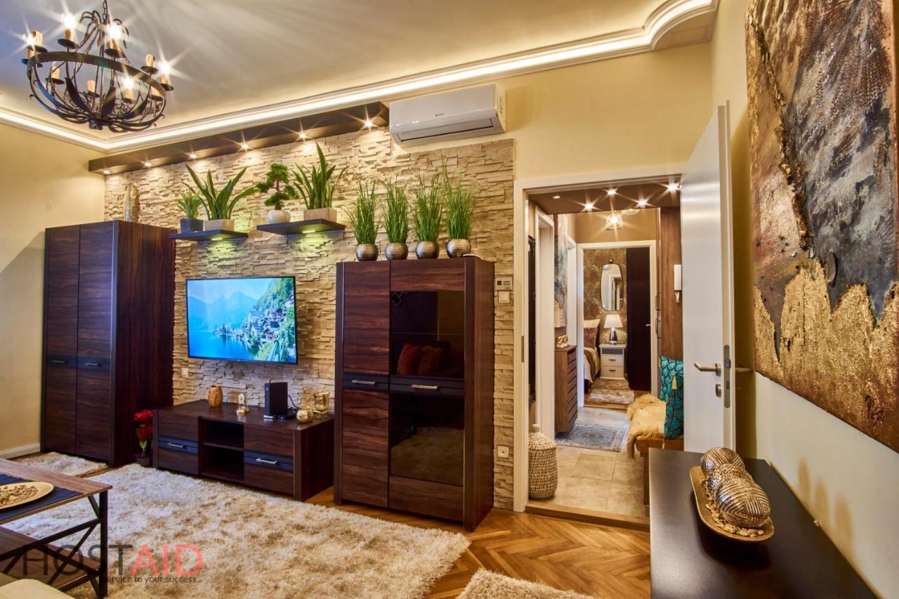 R7 Design Apartment - Hostaid Будапешт Экстерьер фото